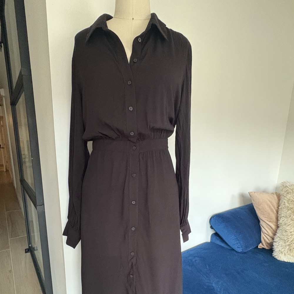 Elegant Black Button-Down Maxi Dress
